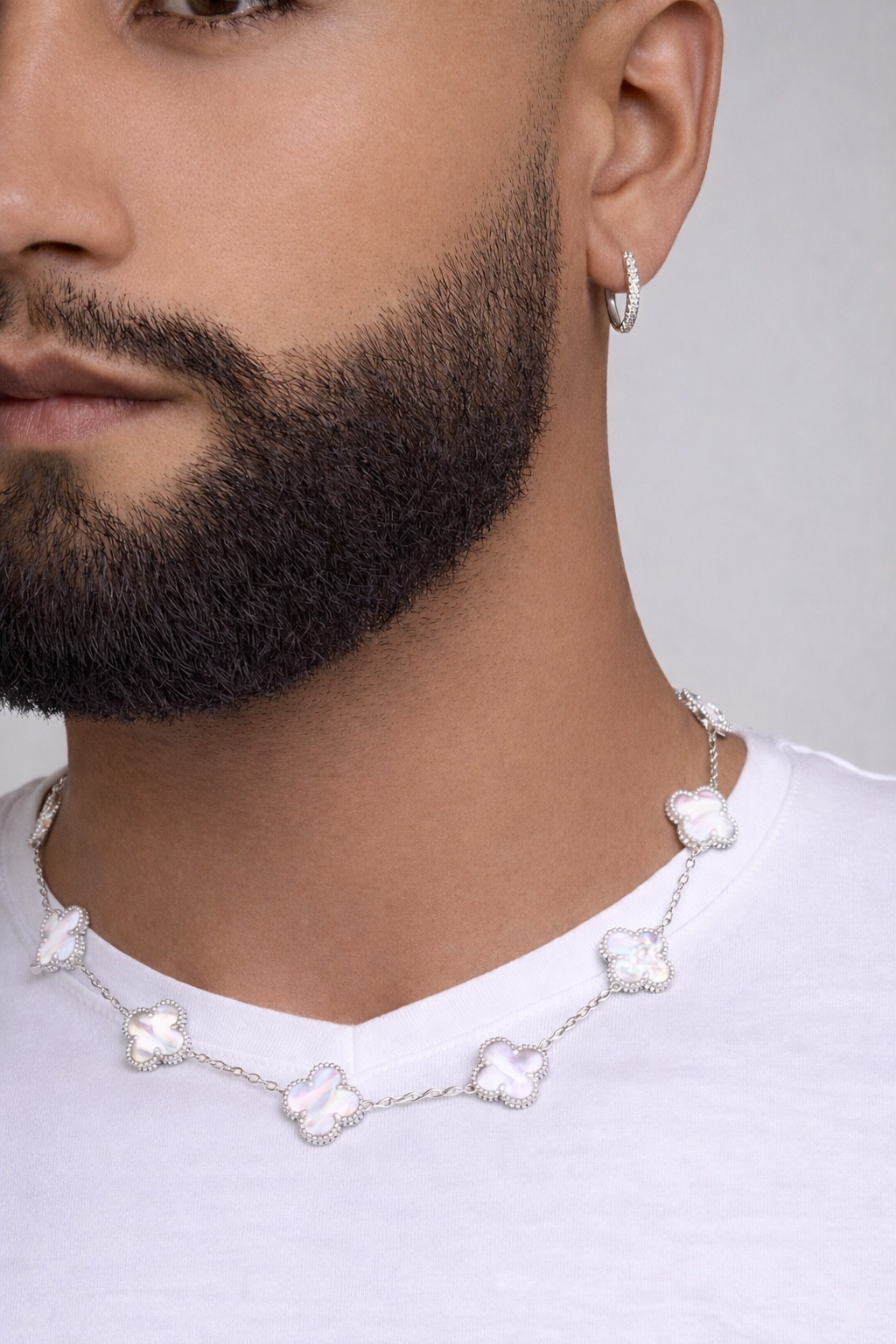 Die Perlmutt-Kleeblattkette für Herren